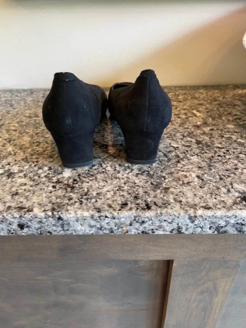 2 pairs Easy Spirit Leather/Suede pump